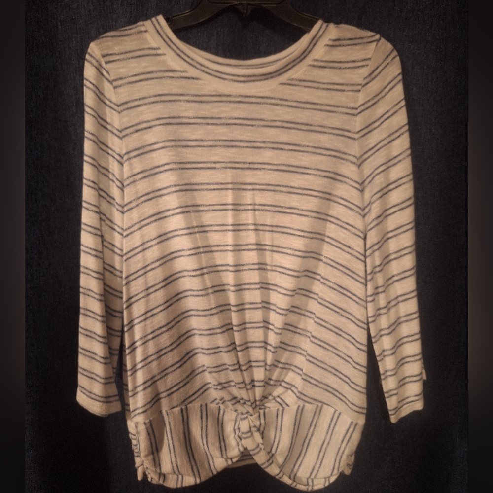 Max Studio Blue and White 3/4 Sleeve Tee Women's Sz L